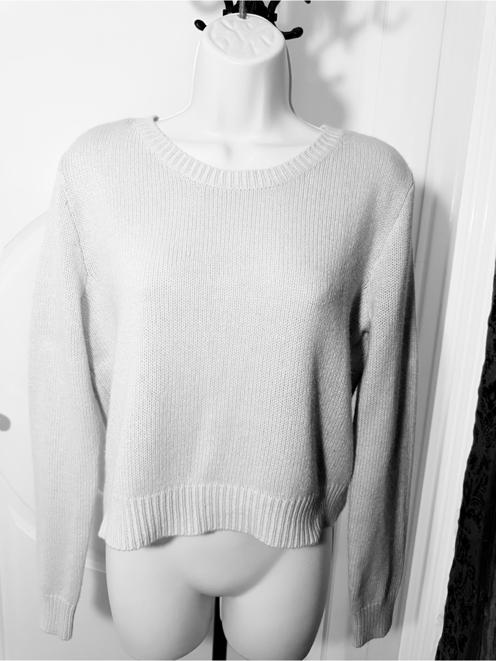 Divided H&M Classic Crewneck Women's Sweater in Light Gray Sz M